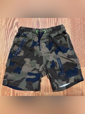 Cat + Jack Kids Camo Cargo Shorts with Zipper Pockets - Green/Black size 3t